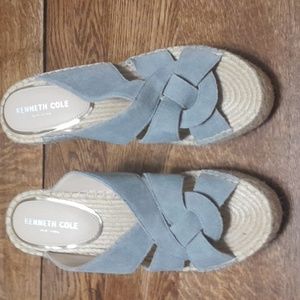 Size 9.5 KENNETH COLE gray  OLIVIA SWIRL wedges
